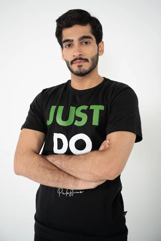 Men's T-shirts lightweight white-Black T-Shirt with Iconic "Just Do It" Palestine Print