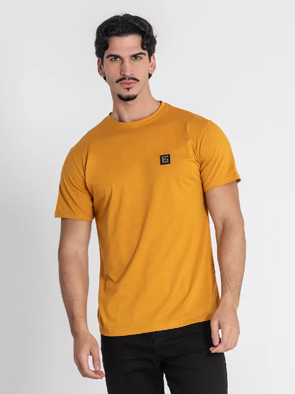 Men's T-shirts breathable black-Yellow GK Plaque Tee